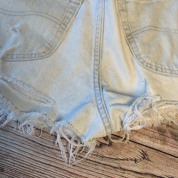 VINTAGE Lee High Waist Cutoff Jean Shorts - Picture 7 of 8